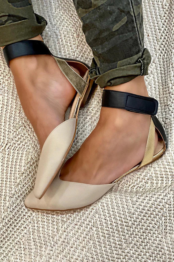 Frøya | Minimalistiske flats med asymmetrisk design
