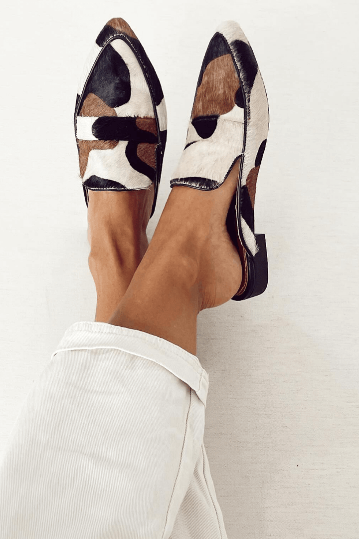 Jofina | Slip-ins i kuhår-look med attitude