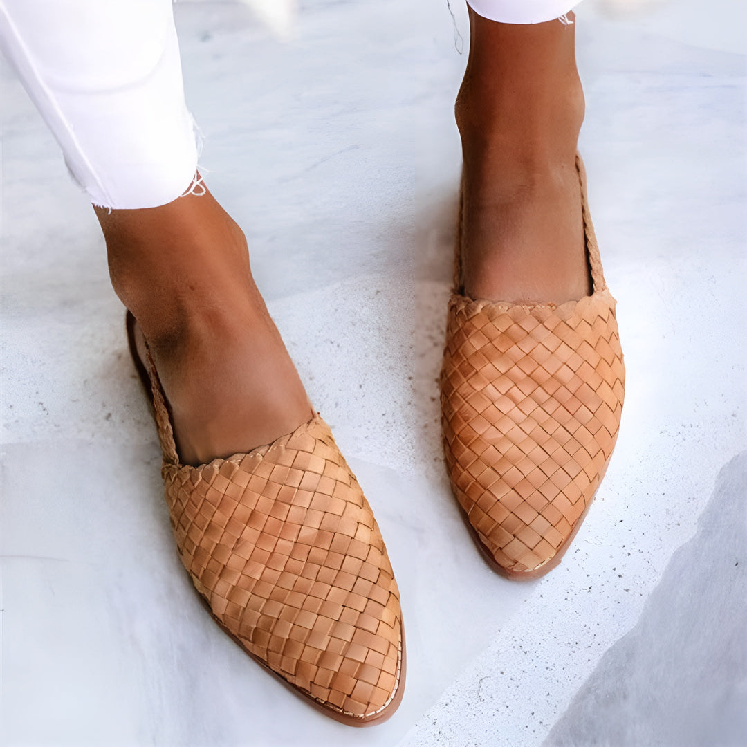 Tindra | Slingback chic i tekstil