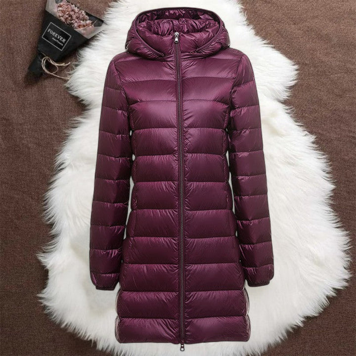 Astrid™ | Elegant Vinrød Langjakke