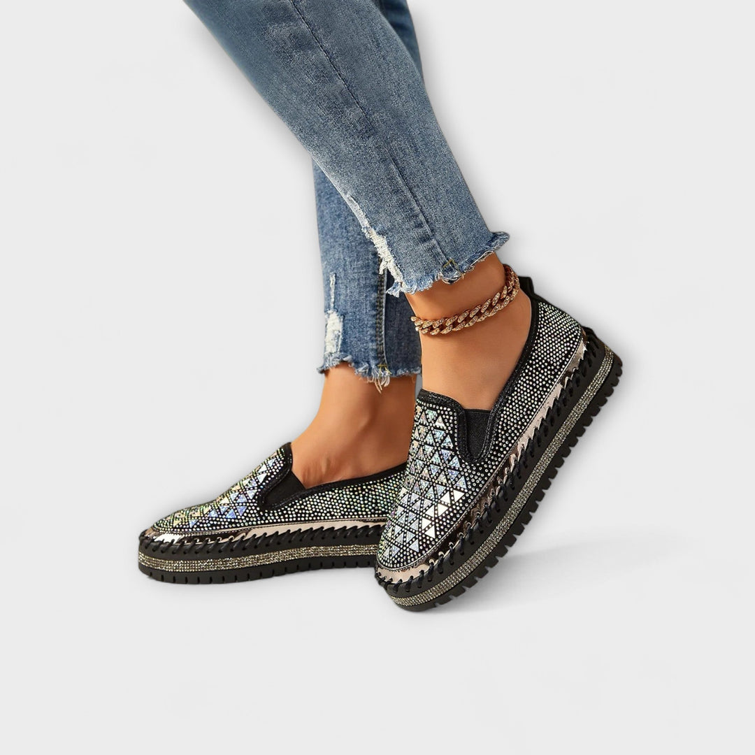 Vada | Slip-ons med luksuriøst glansmønster