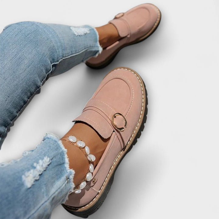 Poet | Loafers med gullspenne