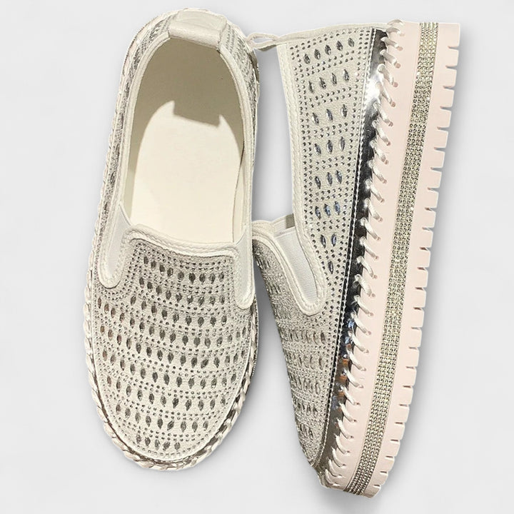Kenna | Slip-on med perforert design