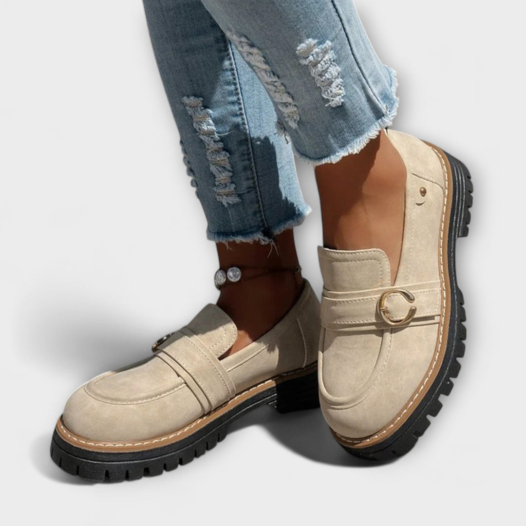 Poet | Loafers med gullspenne
