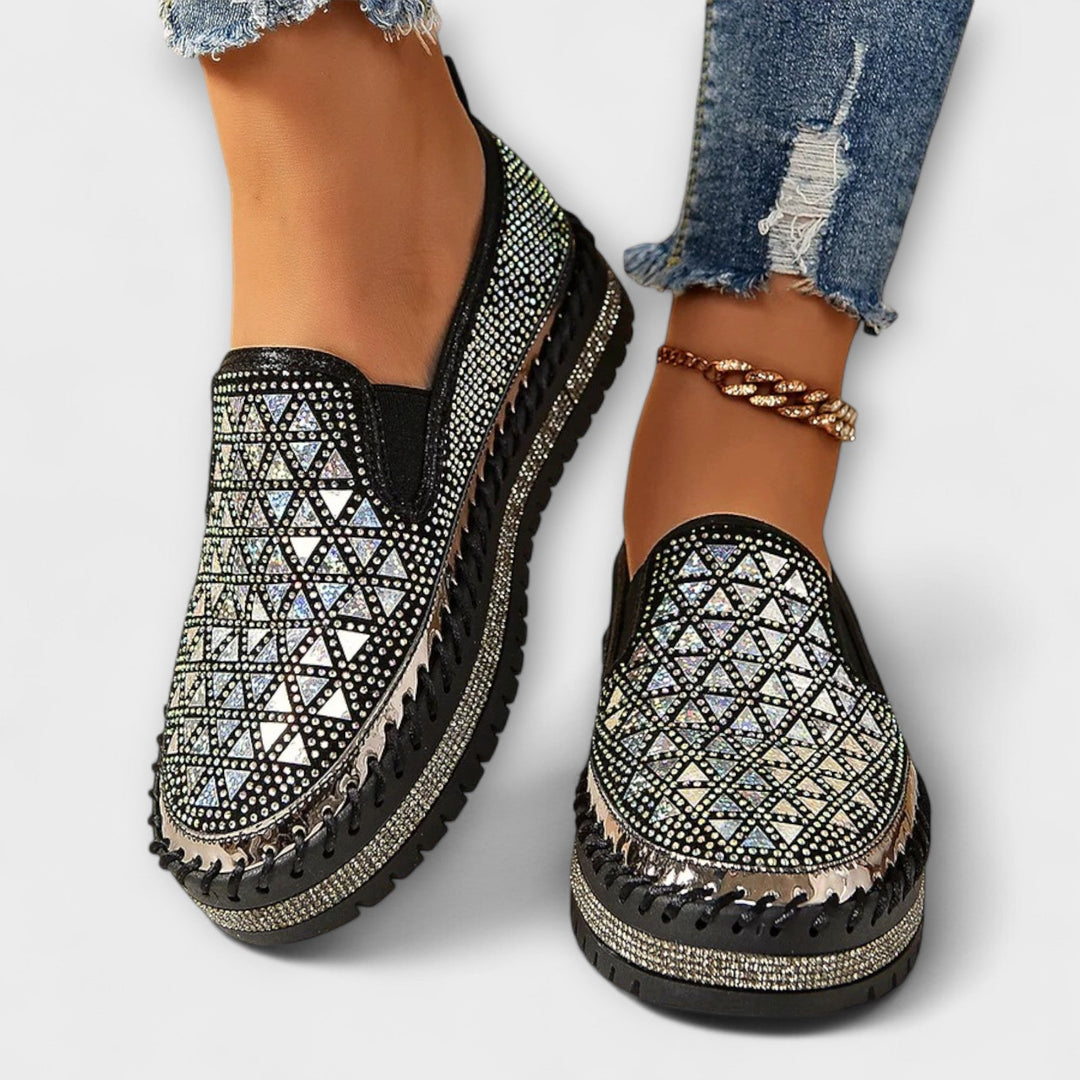 Vada | Slip-ons med luksuriøst glansmønster