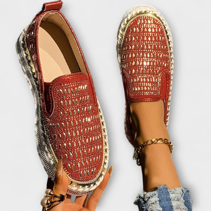 Kenna | Slip-on med perforert design