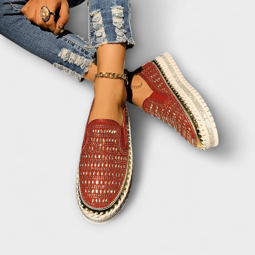 Thalia | Slip-on med perforert glamdesign