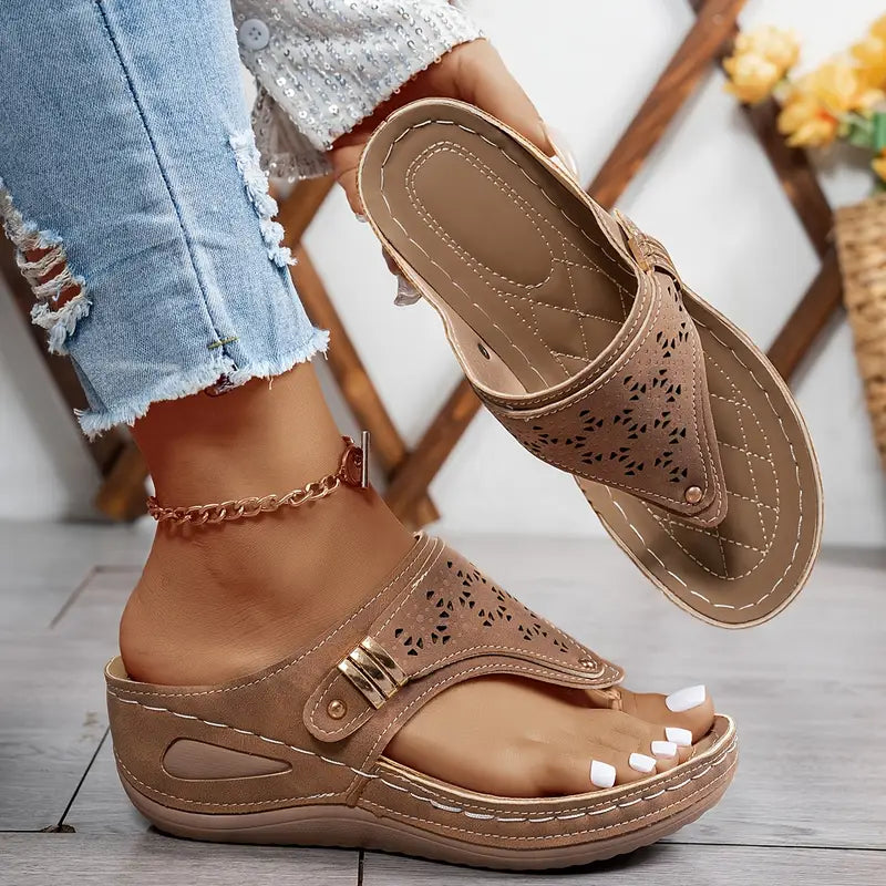 Romane | Kilehælsandalar for Kvinner