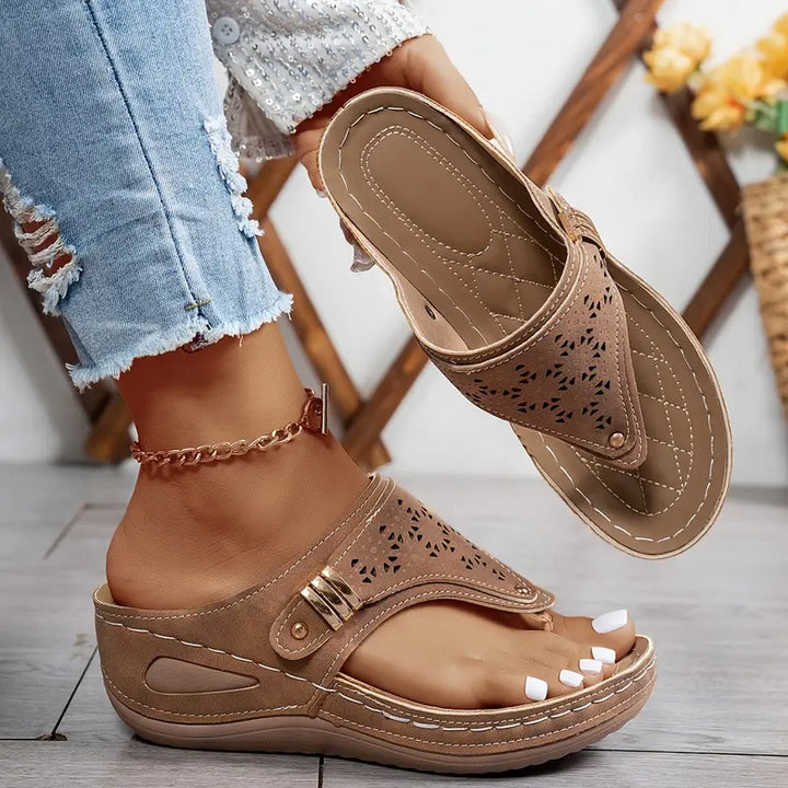 Romane | Kilehælsandalar for Kvinner
