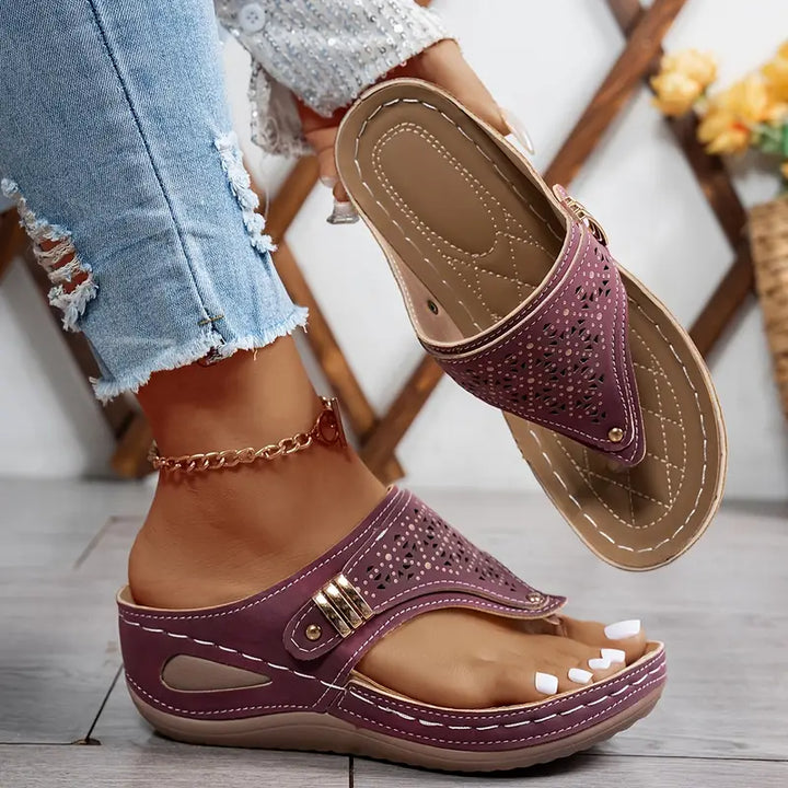 Romane | Kilehælsandalar for Kvinner